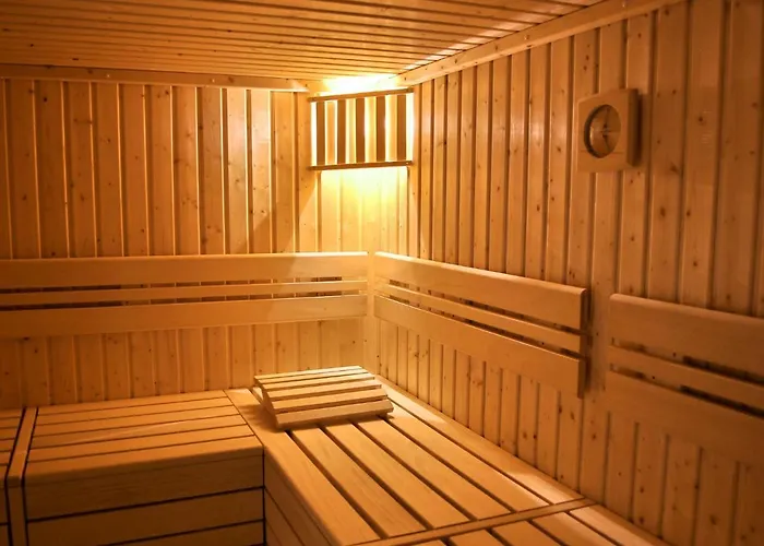 Lahneck - B1013 By Interhome *